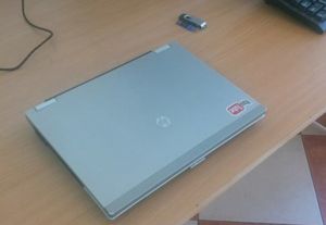 Máy HP Elitebook 2540P, i5, ram 4g, ổ 250g