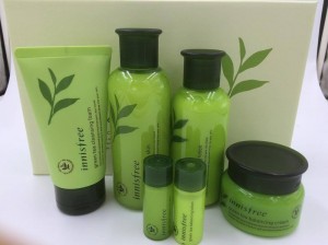 Bộ Dưỡng Da 6 Món Innisfree